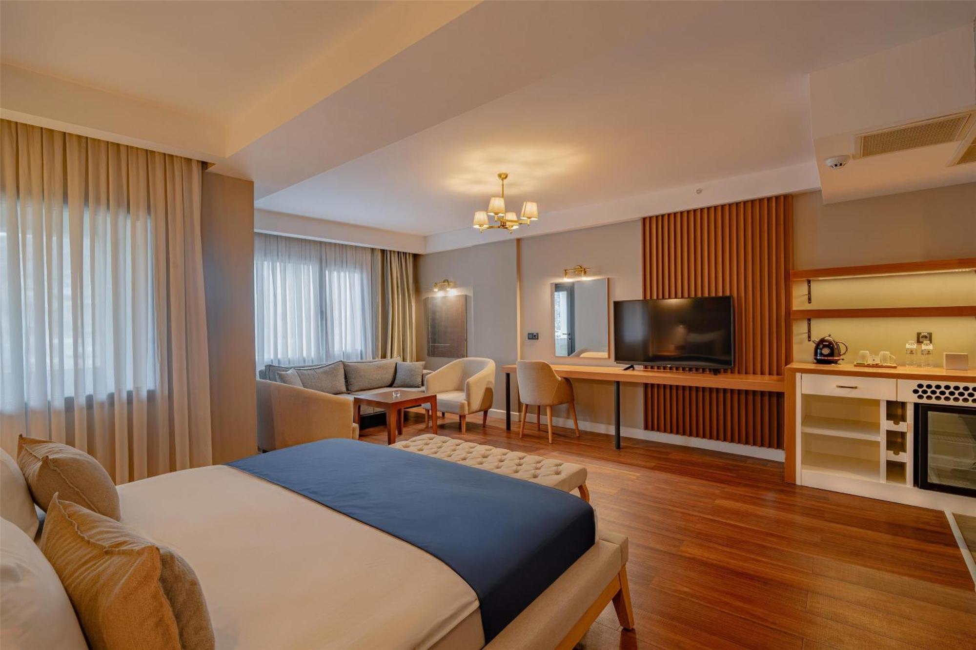 BW Izmir Hotel Exterior photo